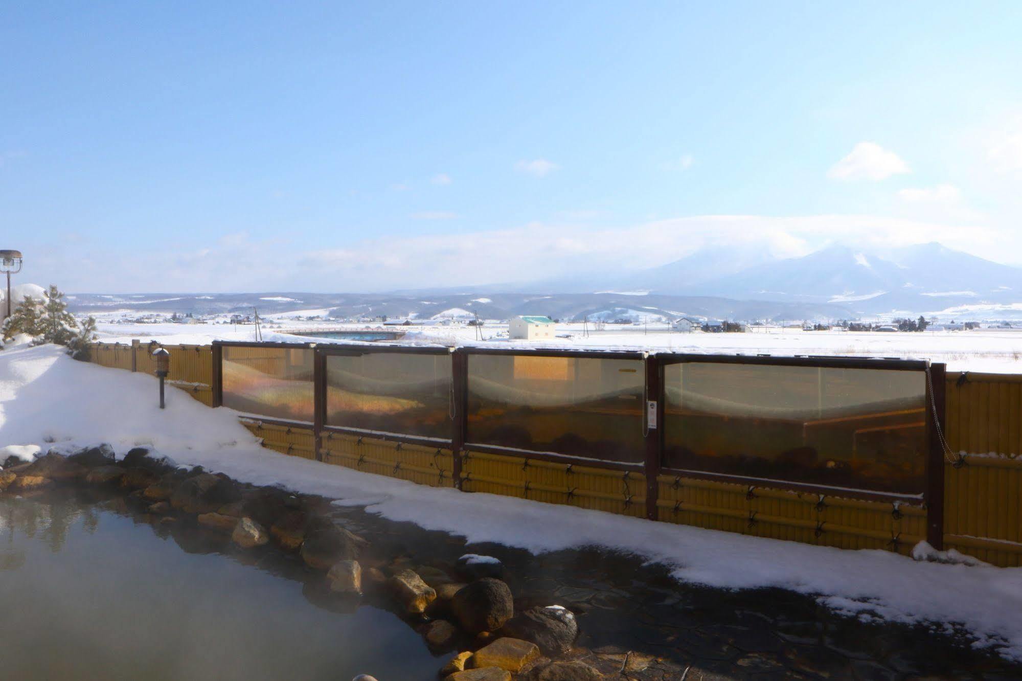 Отель Furano La Terre Nakafurano Экстерьер фото